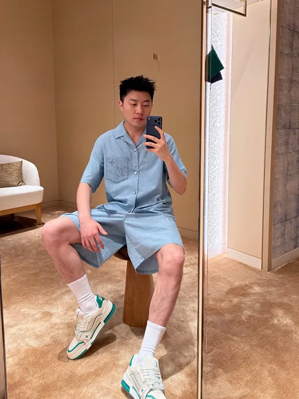 Louis Vuitton/Louis Vuitton front and back embroidered suit shorts